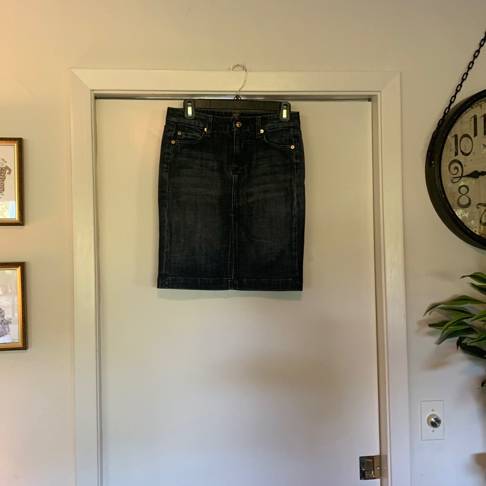7 For All Mankind Women’s Mini Jean Skirt with Front Slit (Size 26)